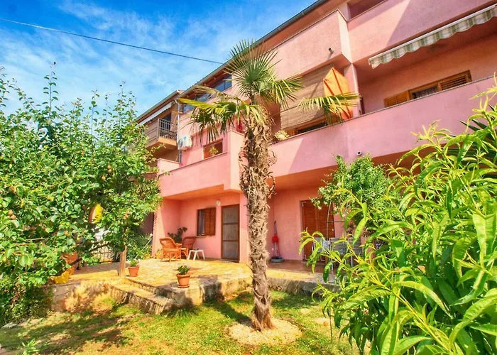 Sunny Apartment Valbandon