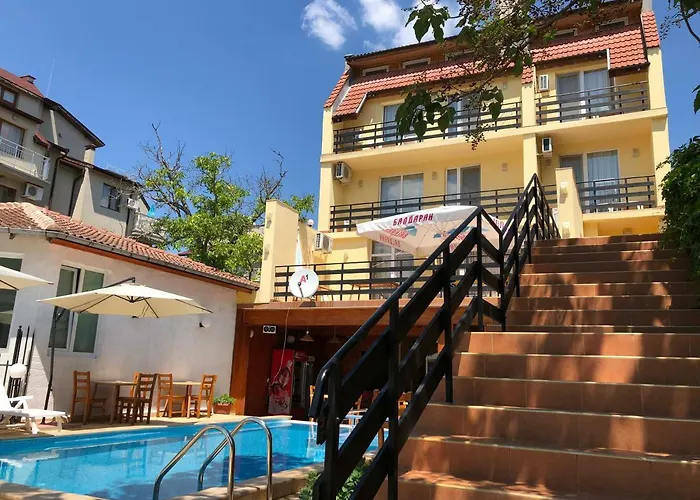 Family Hotel Central