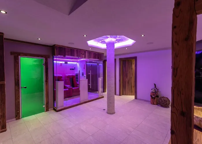 A Casa Rubin Chalet & Studio Resort
