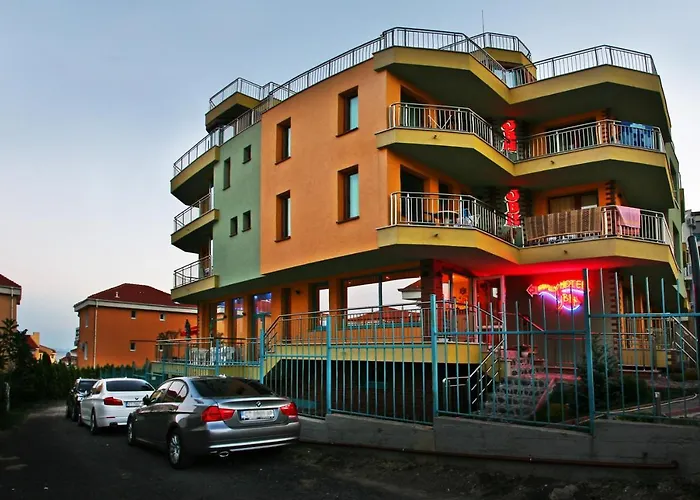 Jbh Hotel