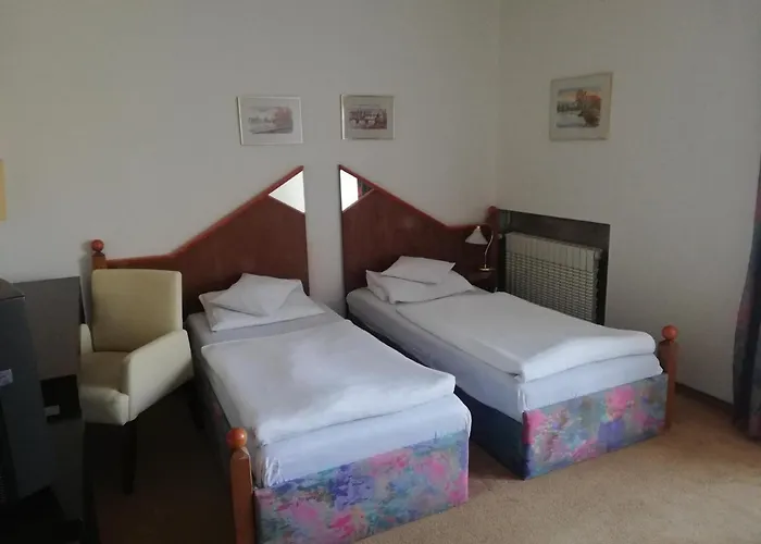 Hotel Monica