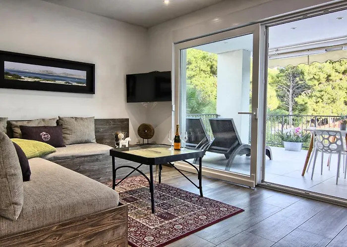 HD Beach House I