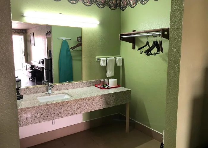 Lone Star Inn
