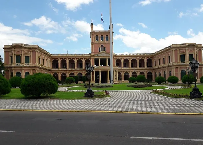 Centro de Asunción Nuevo Apartamento, Cómodo, Seguro, Piscina, Gimnasio y Parking