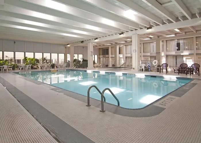 Norwood Inn & Suites Mankato North Mankato