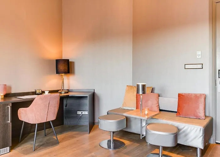 Brasss Hotel Suites