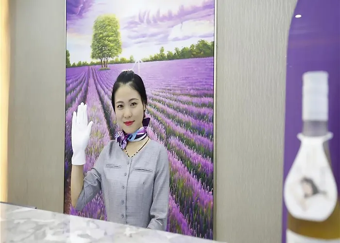 Lavande Hotel Chengdu Dafeng Shixi Park Subway Station