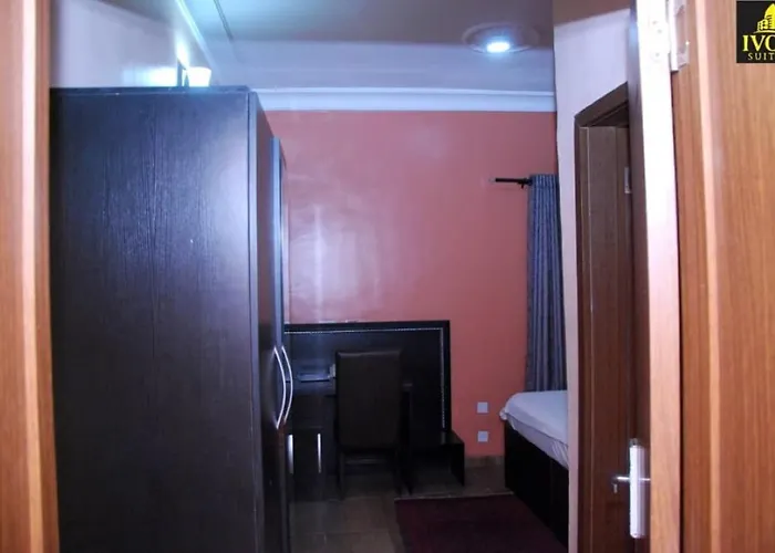 Ivon Suites