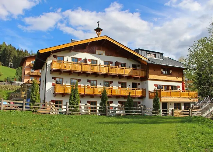Amadelodge