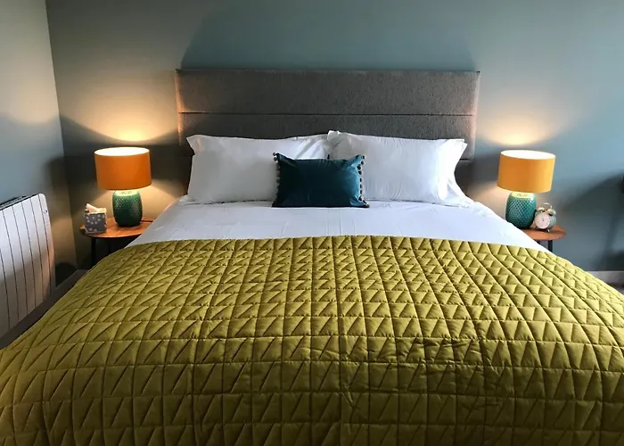 Stones Luxury B&B With Hot Tub And Self-Contained Rooms